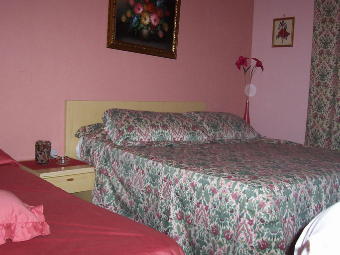 Bedroom 3, Hotel Brutium, Cosenza