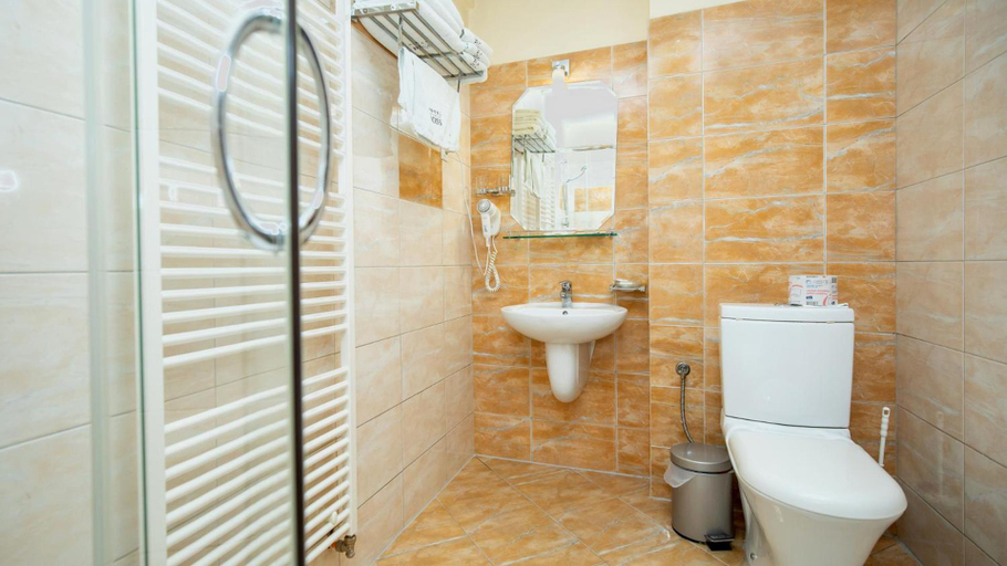 Bathroom 3, Hotel Boss, Žilina