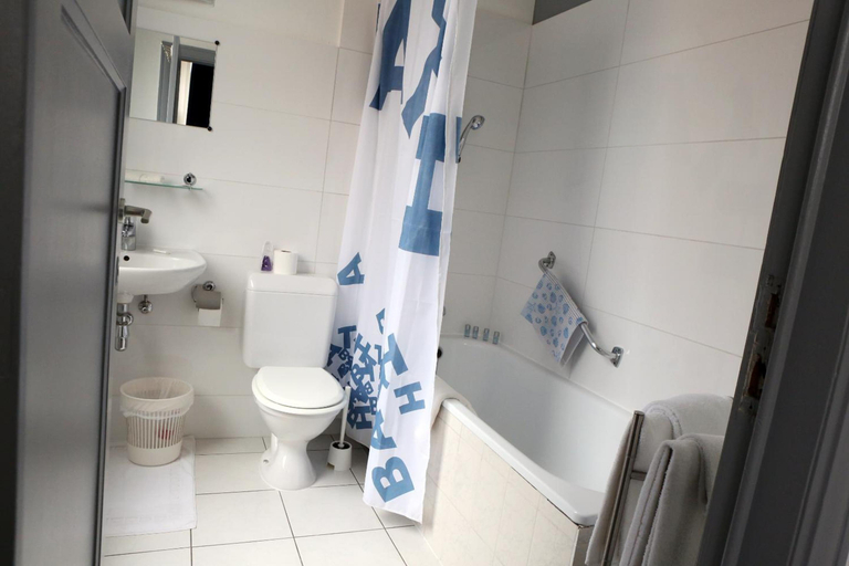 Bathroom 4, Eurotel, Liège