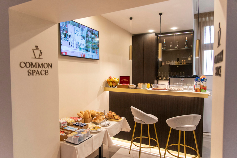 Food & Drinks 5, Adelaide Suite Dreams, Rome