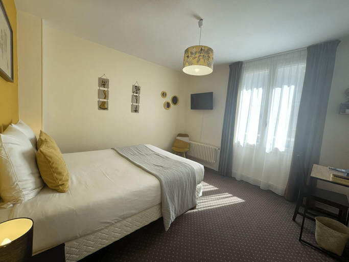 Room 2, Ha Tel Le Trouville, Calvados