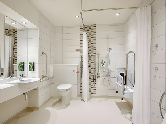 Bathroom 3, Aberdeen (Westhill), Aberdeenshire