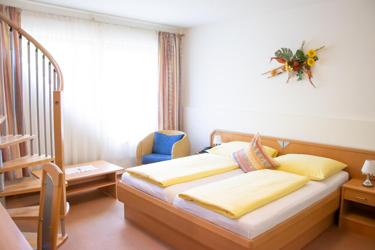 Bedroom 1, Burgstallerhof, Villach Land