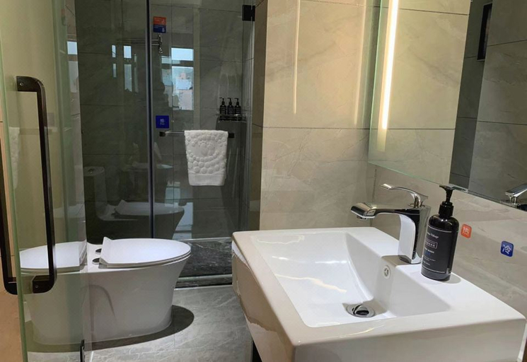 Bathroom 3, Yeste Hotel (Bobai Bus Terminal), Yulin