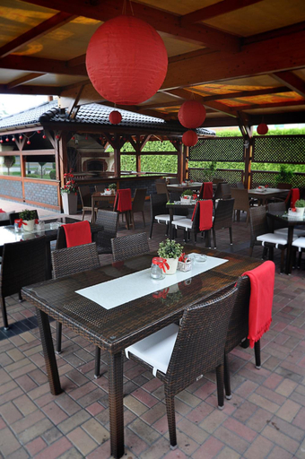 Food & Drinks 5, Ahotel, Pszczyna