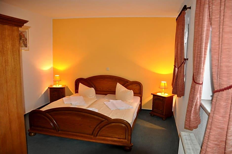 Bedroom 4, Hotel Restaurant Elsterblick, Burgenlandkreis