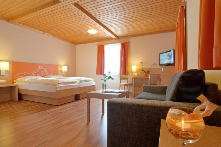 Bedroom 3, Hotel Kuchlerwirt, Villach Land