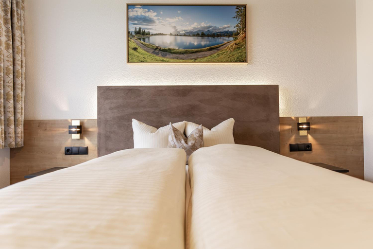Bedroom 2, Das Aparthotel Olympia Tirol, Innsbruck Land