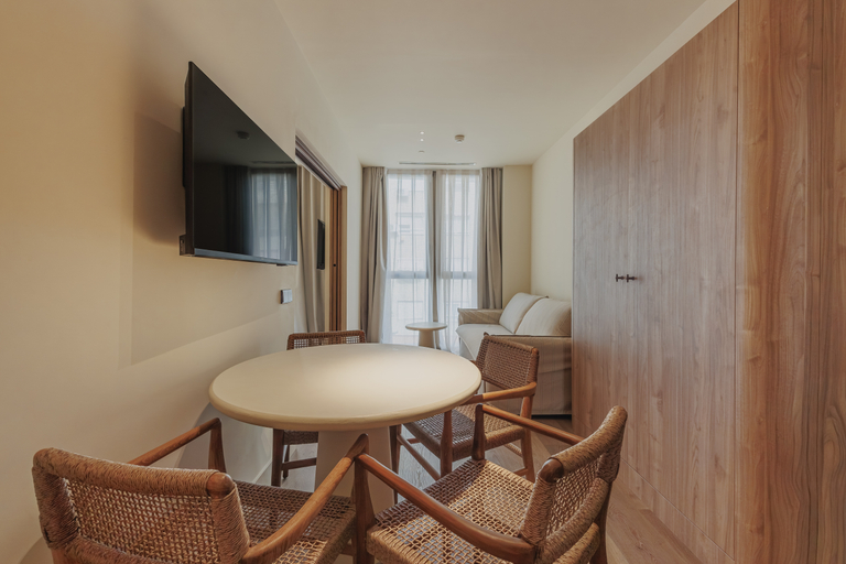 Room 3, Intelier Malvarrosa Plaza, Valencia