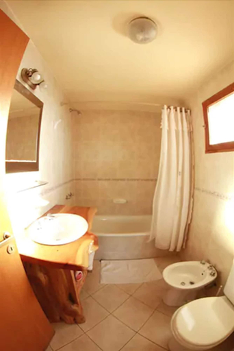 Bathroom, Cabaã±as Chesa Engadina, Bariloche