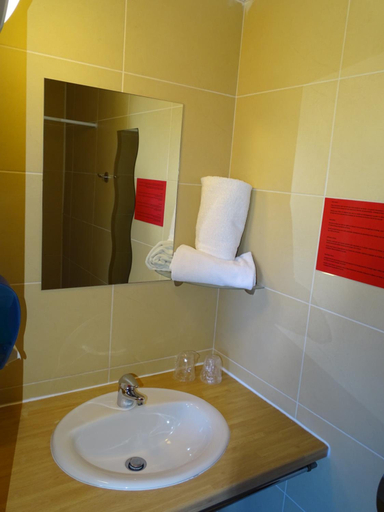 Bathroom 4, Hôtel Acajou, Pyrénées-Orientales