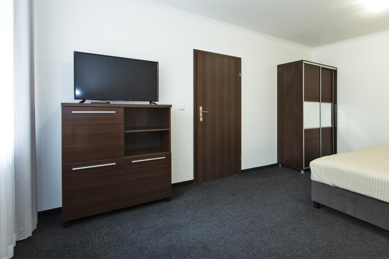 Bedroom 4, Interhotel, Trzebnica