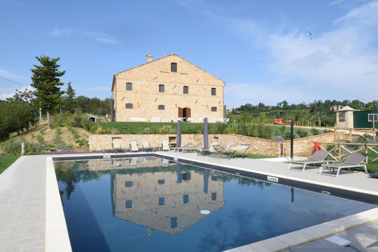 General view 4, Villa Shmitanka, Fermo