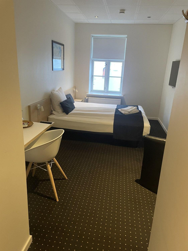 Others, Hotel Tante, Lemvig
