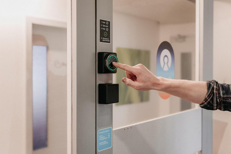 Others 4, Capsule Hotel - Lucerne Thelab, Luzern