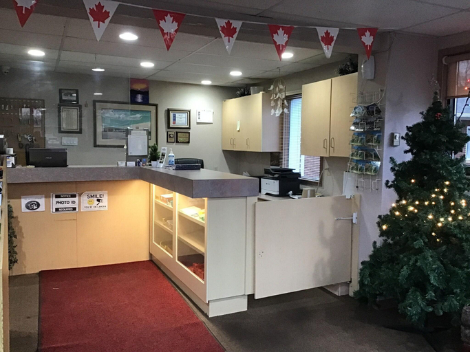 Lobby, Kingsway Inn, Thunder Bay