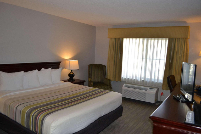 Bedroom 2, Country Inn and Suites By Radisson Gurnee, Lake