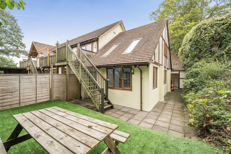 Primary image, 2-bed - Sleeps 4 - Parking & Ev Charging, Cornwall