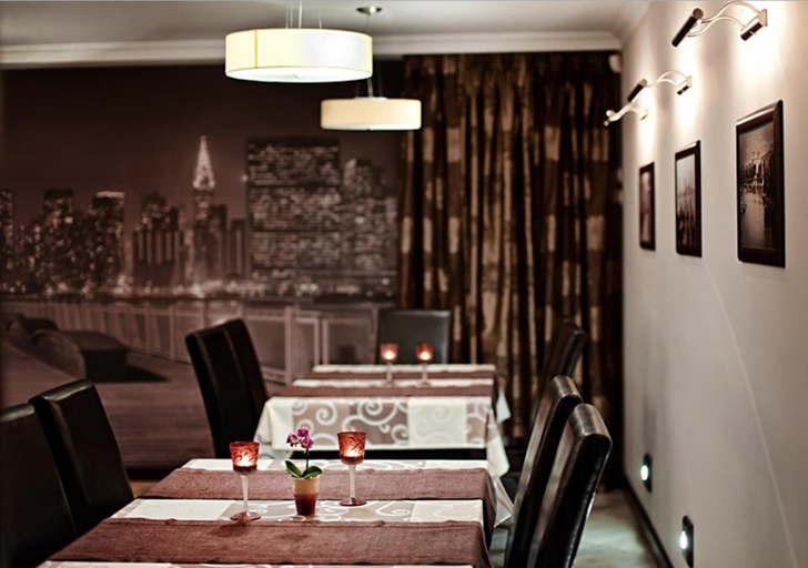 Food & Drinks 5, Hotel Willa Adriana, Płock City