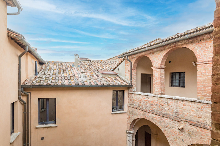 General view 5, Palazzo Bellarmino, Siena