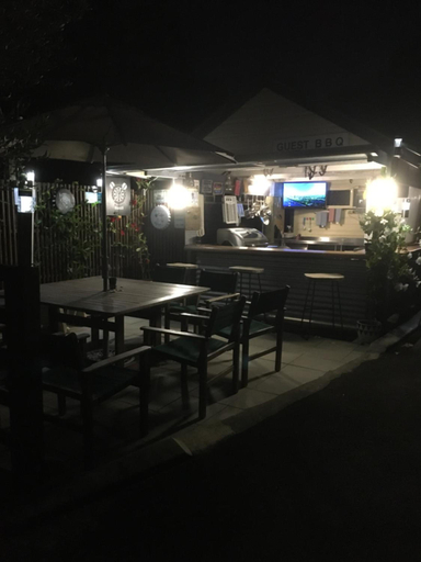 Food & Drinks, Tiaro Tourist Stopover, Tiaro