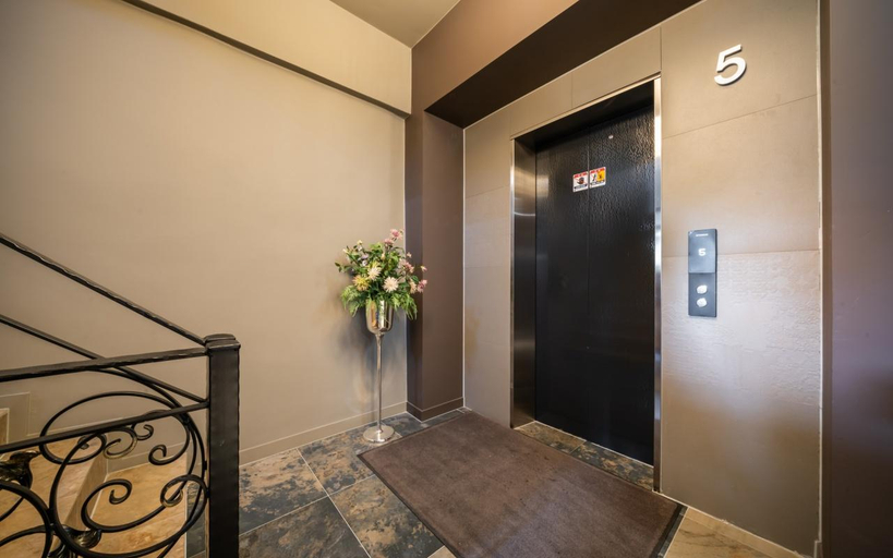 Others 5, Seongnam 313 Avenue, Songpa