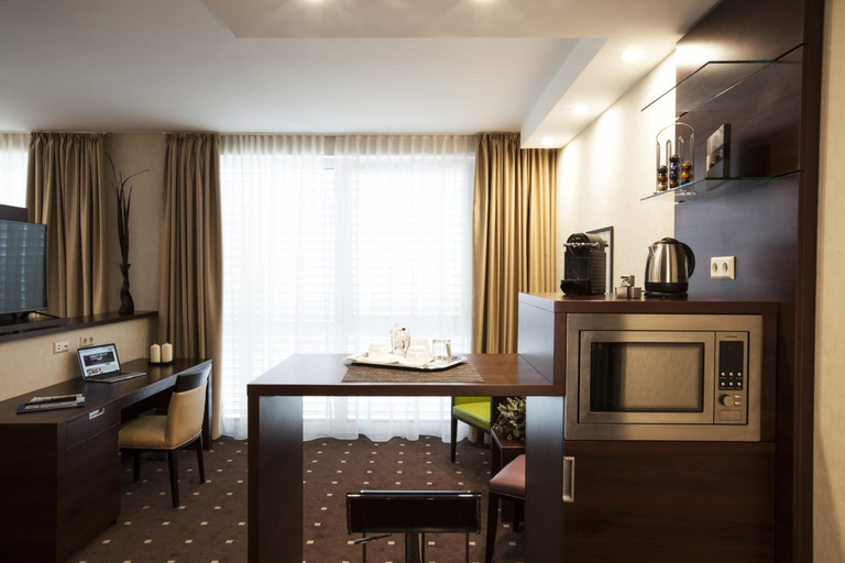 Others, Aparthotel Deluxe, Ostalbkreis