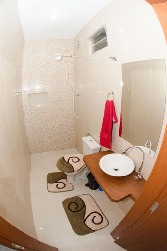 Bathroom, Pousada Casa Verde, Penha