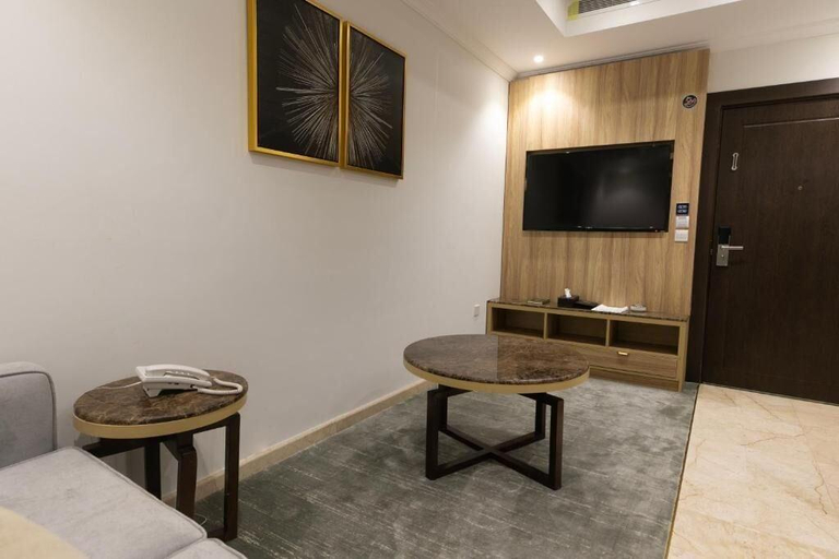 Room 4, Nars Plus Al Basateen, Jeddah