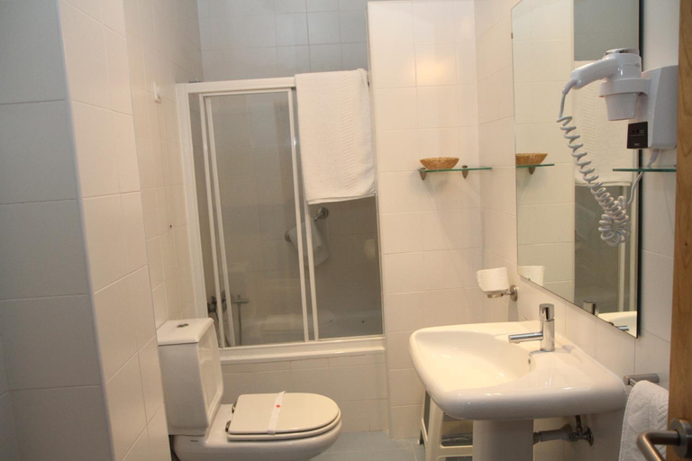 Bathroom 3, Hotel Solar Dos Pachecos, Lamego