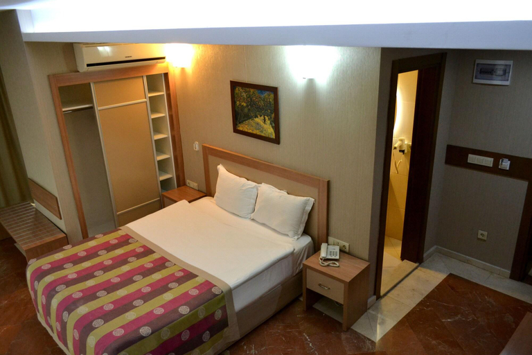 Bedroom 4, Engin Otel, Gaziemir