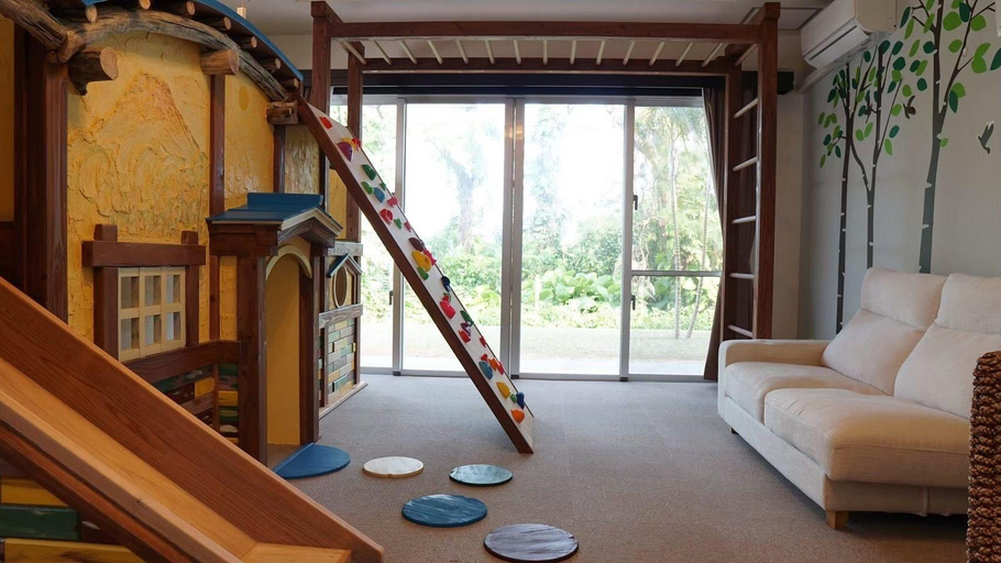 Room 5, T T Vacation Rentals, Onna