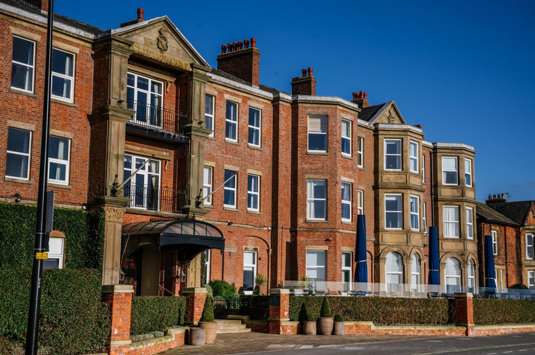 Exterior & Views 2, Clifton Arms Hotel, Lancashire