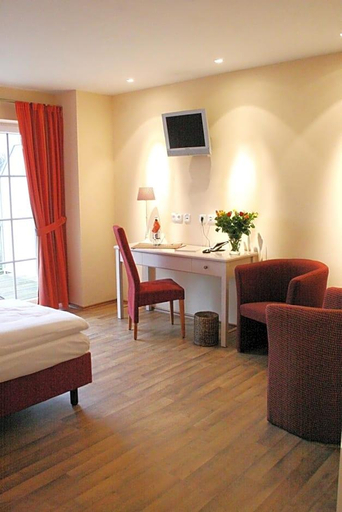 Bedroom 3, Hotel Landhaus Garni, Rendsburg-Eckernförde