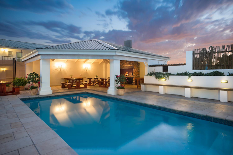 General view 3, Citrusdal Country Lodge, West Coast