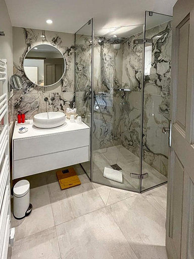 Bathroom 5, Hôtel Le Mouillage, Var