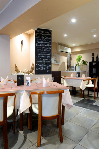 Food & Drinks 5, Il Piccolo Mondo, Luxembourg