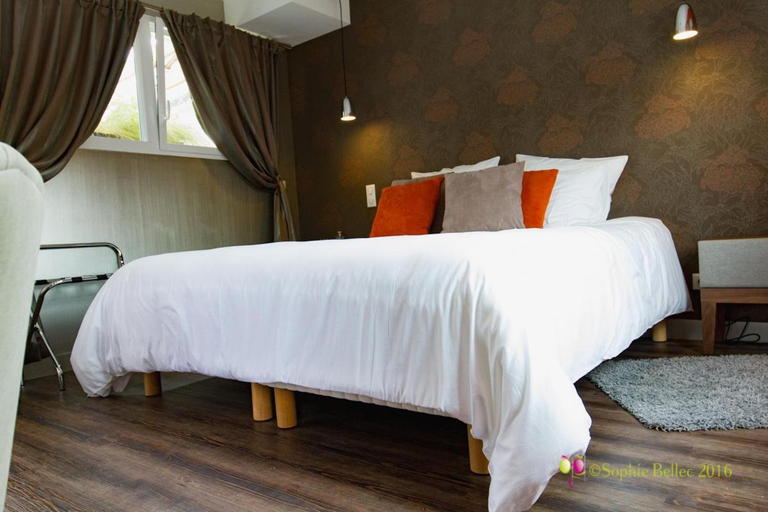 Bedroom 3, L'hostellerie D'acquigny, Eure