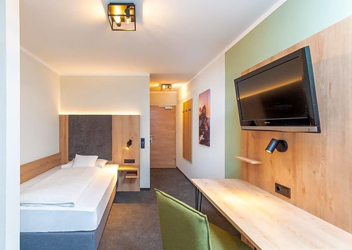 Bedroom 3, Hotel Schwan, Bayreuth