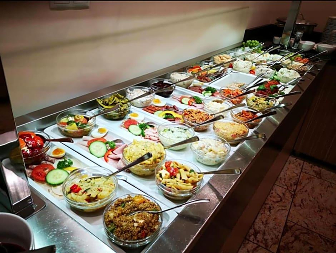 Food & Drinks