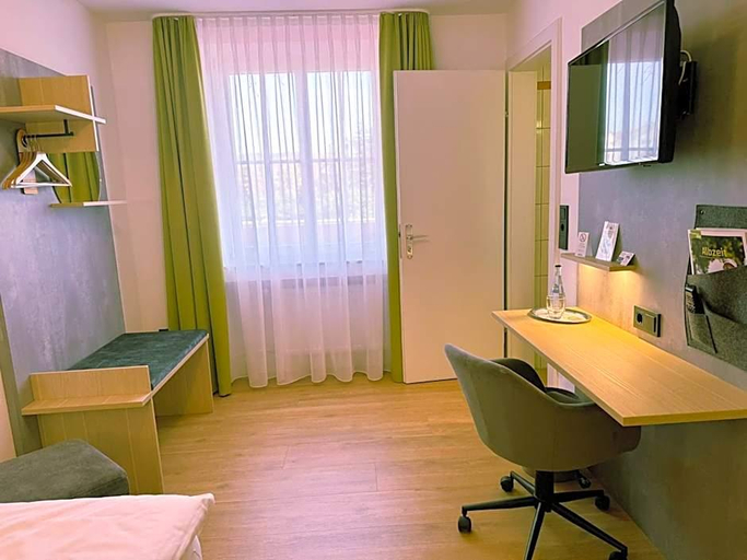 Bedroom 5, Hotel Restaurant Thum, Zollernalbkreis