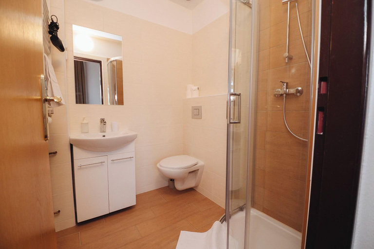 Bathroom 3, Pension Mona, Semily