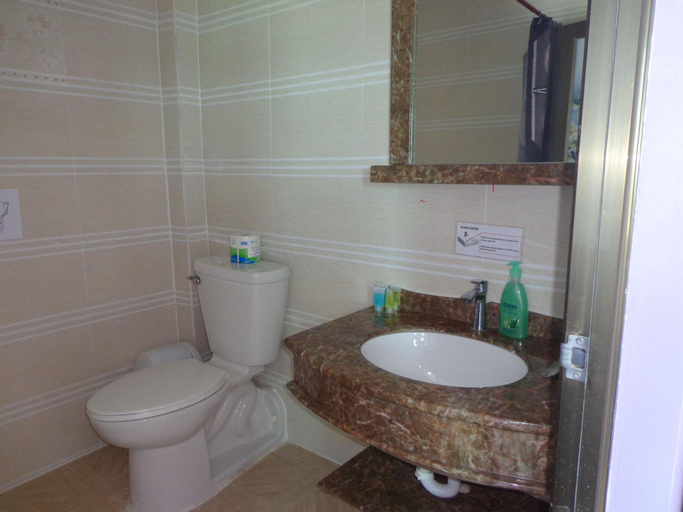 Bathroom 4, Enjoy Hotel