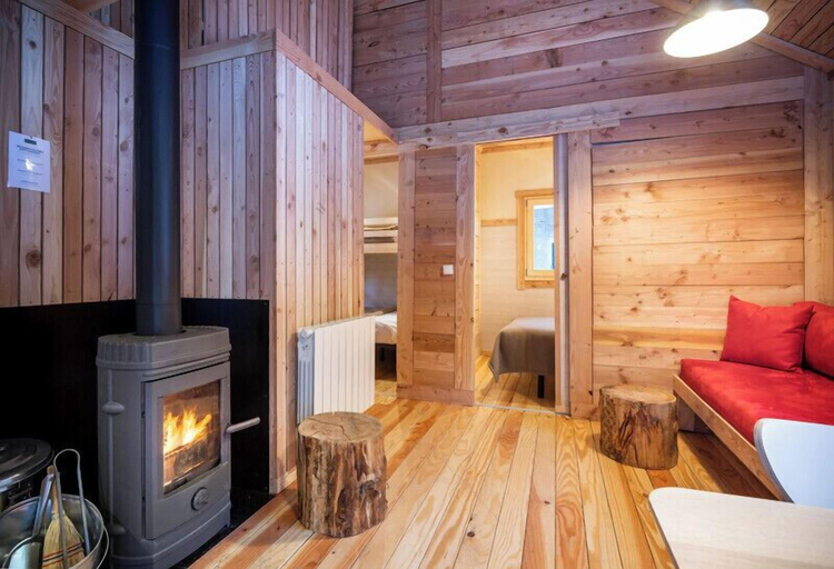 Room 2, Huttopia Bozel En Vanoise, Savoie
