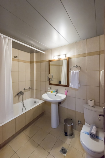 Bathroom 4, Akroyali Hotel & Villas, Peloponnese