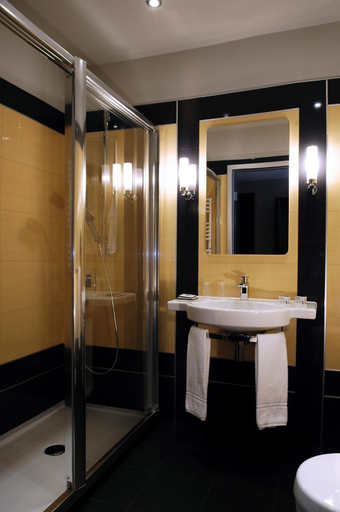 Bathroom 3, Silver Hotel Gokart Center, Szczecin