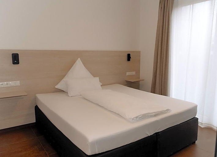 Room 3, Hotel Restaurant Ayhan, Region Hannover