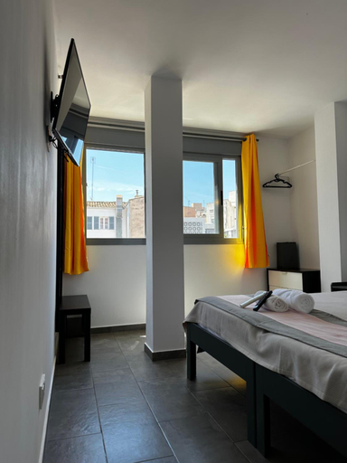 Bedroom 3, New Art Hostel Albergue Juvenil, Baleares