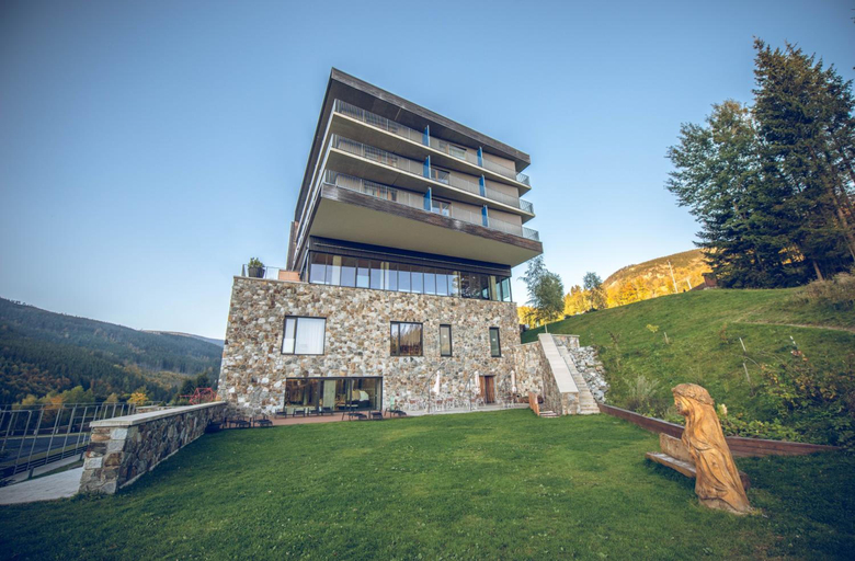 Exterior & Views 1, Wellness Hotel Vista, Ústí nad Orlicí