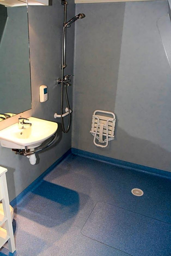 Bathroom 5, Rev Hotel, Dordogne
